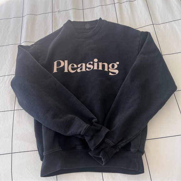 Harry Styles’ PLEASING CREWNECK in Black - Picture 5 of 8